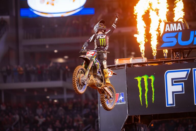 2025 Supercross Round 7: Arlington’s Triple Crown Showdown and G2 Throttle Standouts